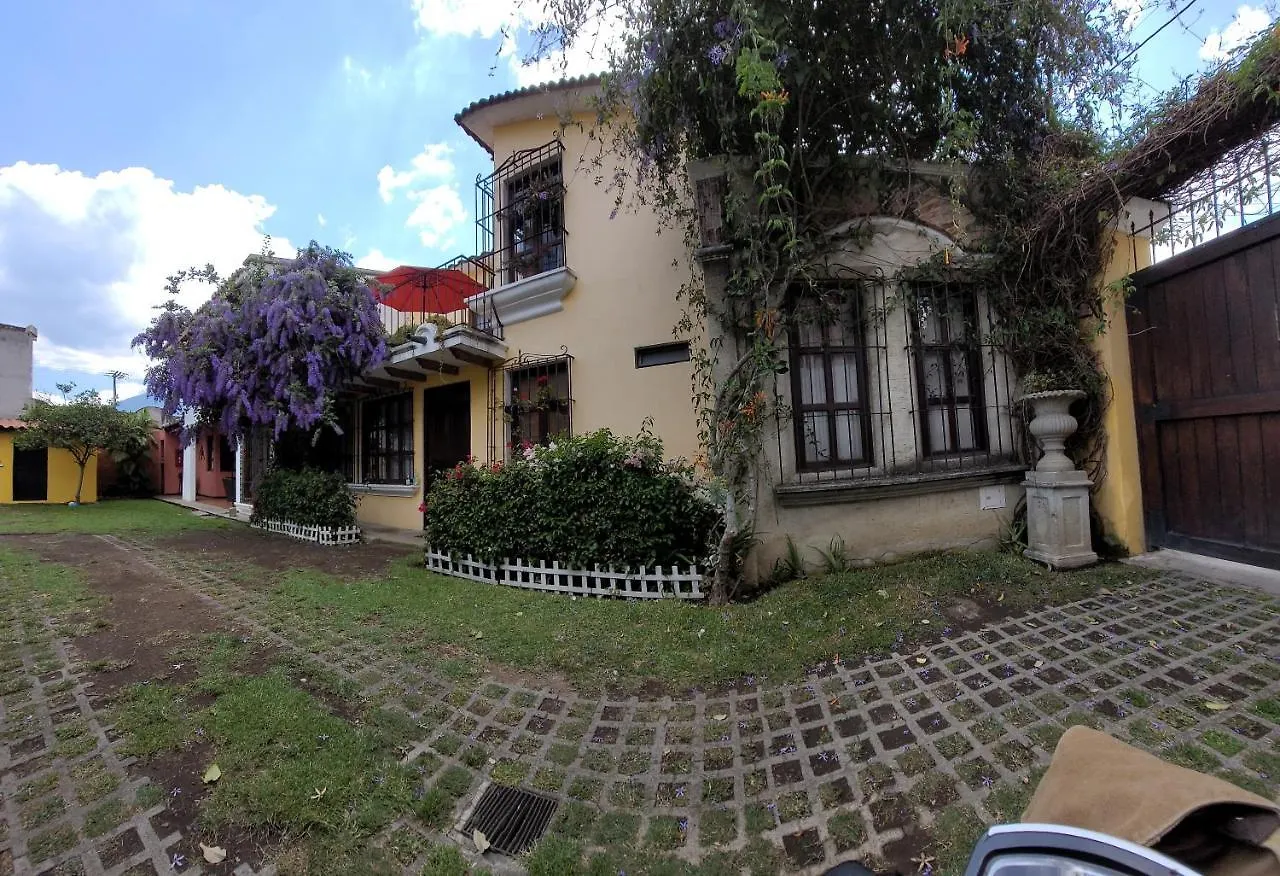 Villas Santa Ana-Ricardo Antigua 0*,  Guatemala