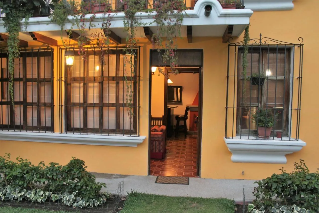 Villas Santa Ana-Ricardo Antigua Guatemala