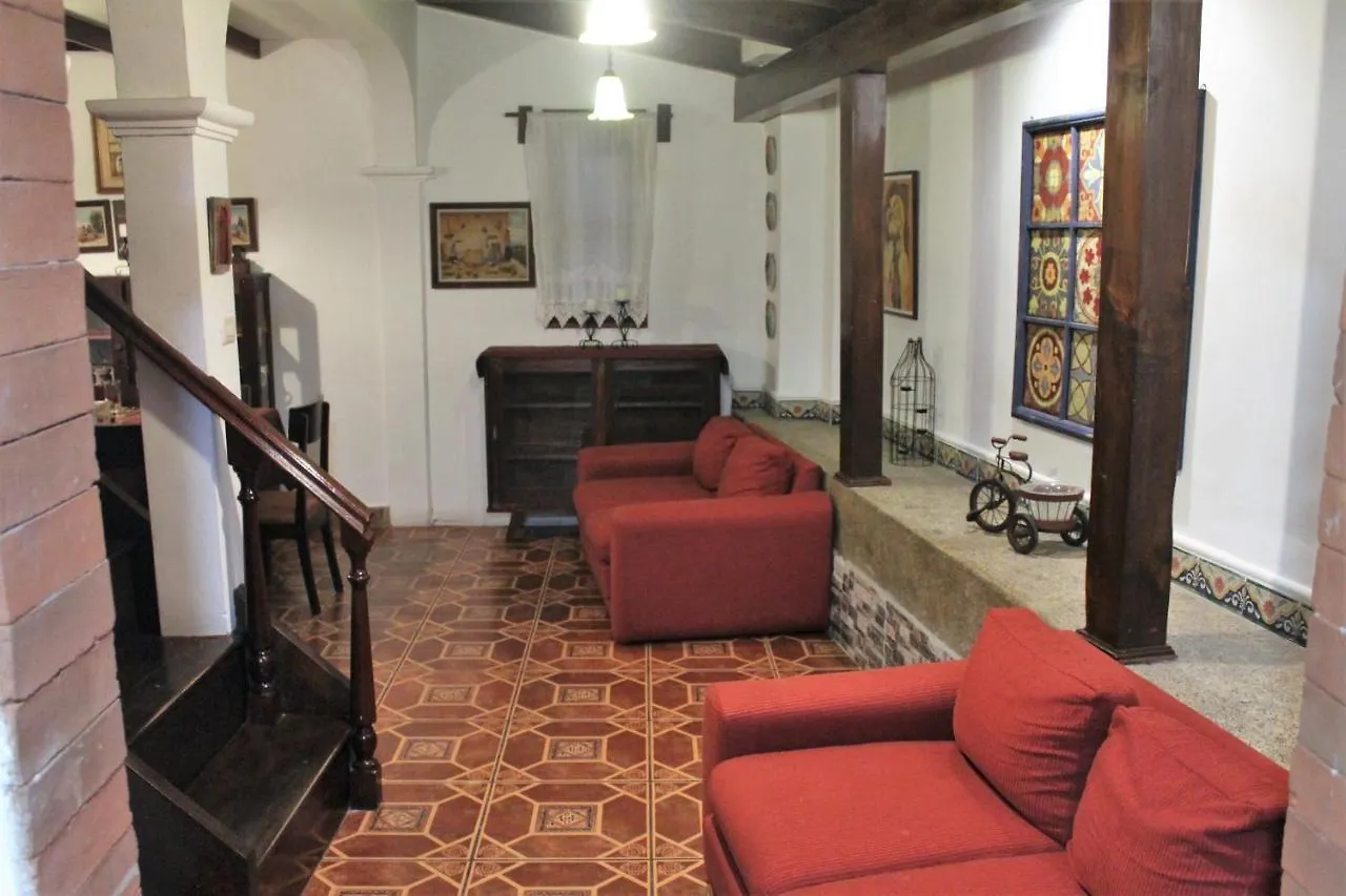 Villas Santa Ana-Ricardo Antigua