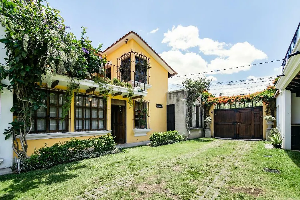 Villas Santa Ana-Ricardo Antigua